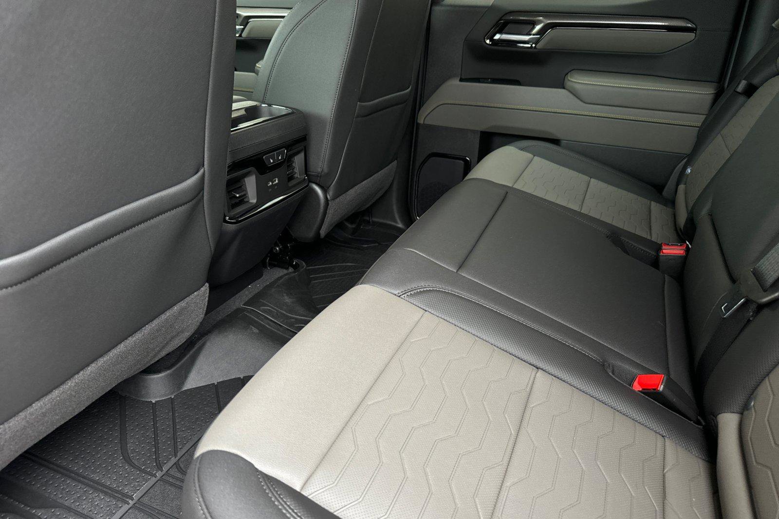 New 2026 Chevrolet Silverado 1500 ZR2 image 7