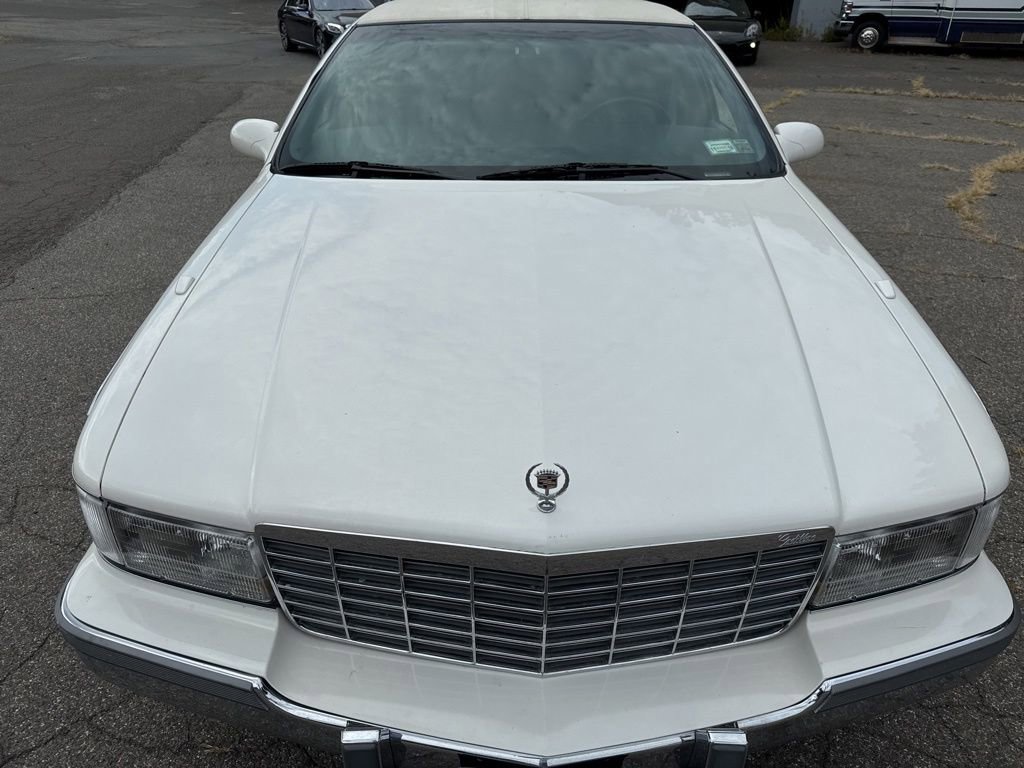 Used 1995 Cadillac Fleetwood Brougham image 8