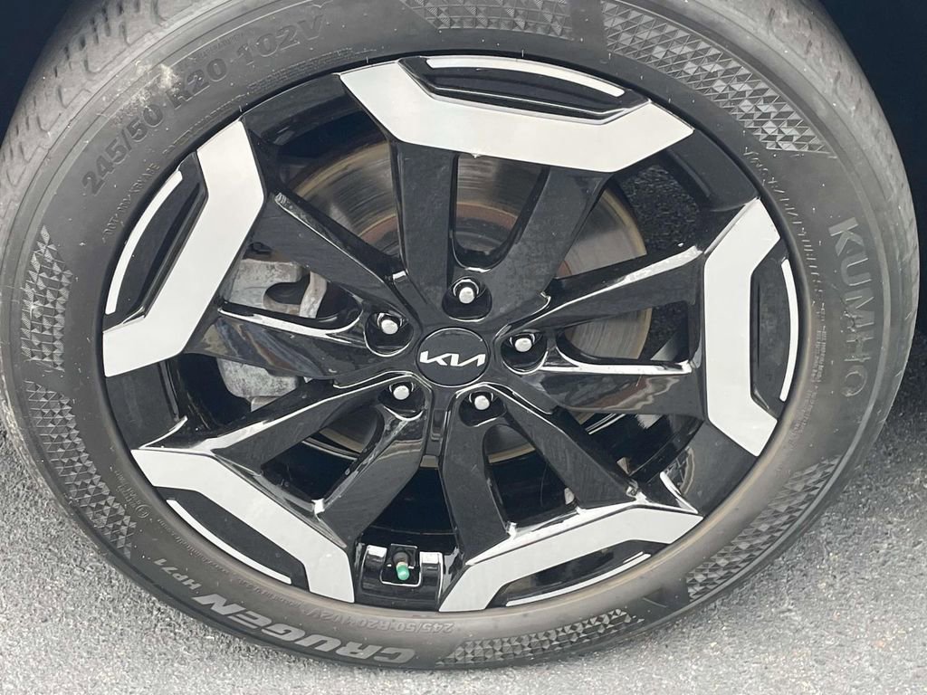 Certified 2023 Kia Telluride S image 11