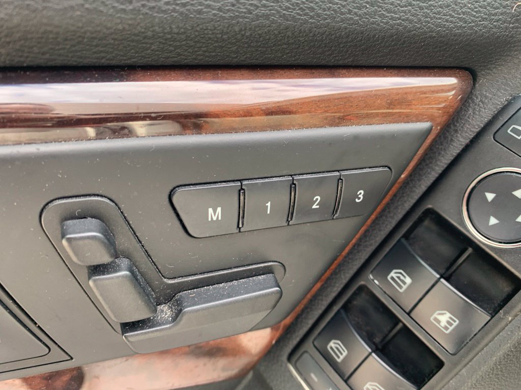 Used 2010 Mercedes-Benz GLK 350 4MATIC image 11