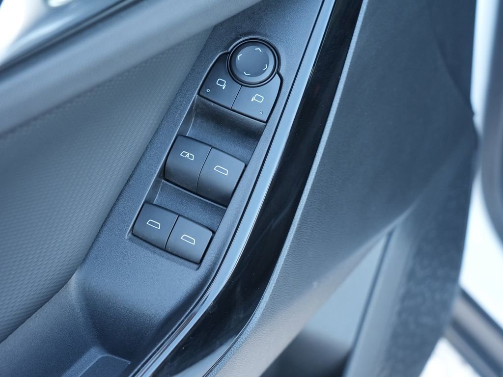 Used 2025 Chevrolet Equinox LT image 16