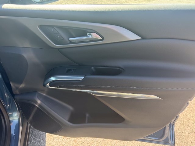 Used 2025 Chevrolet Traverse LT w/ LPO, Floor Liner Package AWD/4WD image 13