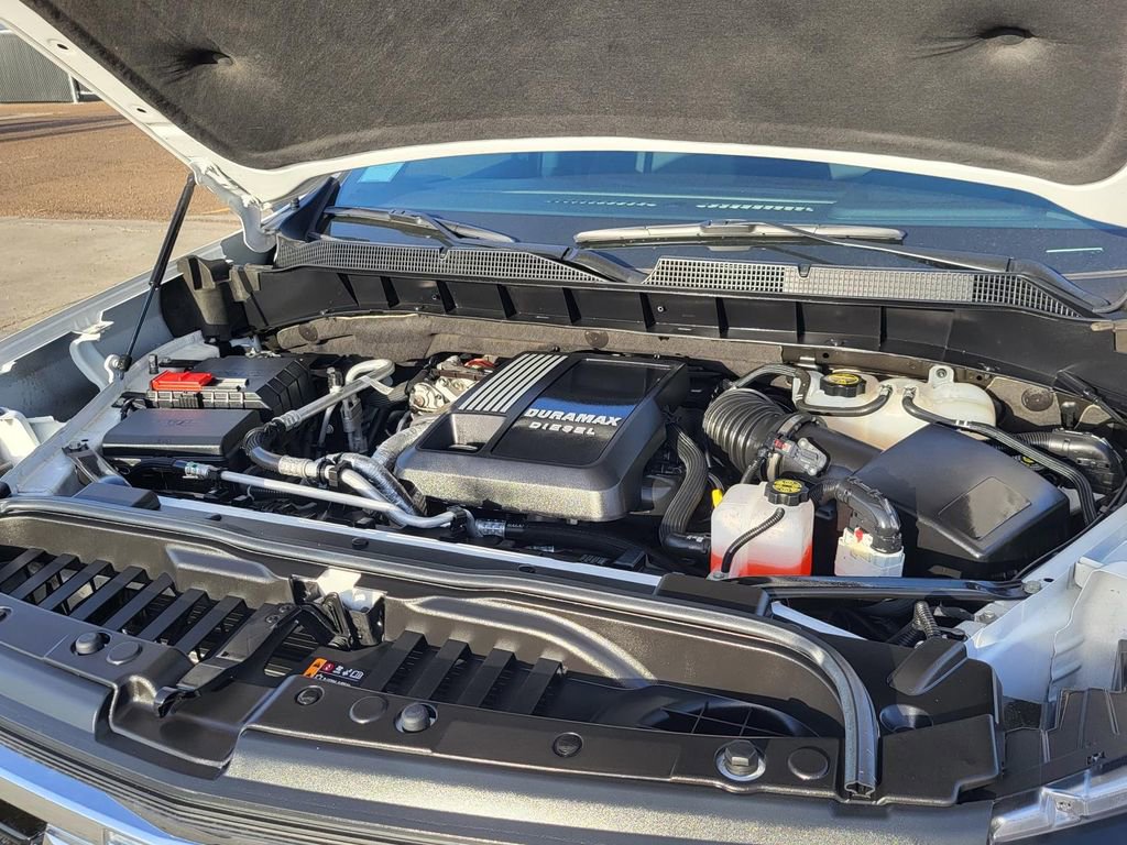 Certified 2025 Chevrolet Silverado 1500 LT w/ Safety Package image 33