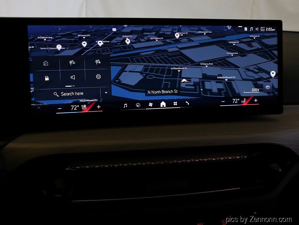 Certified 2025 BMW 330i xDrive Sedan image 20