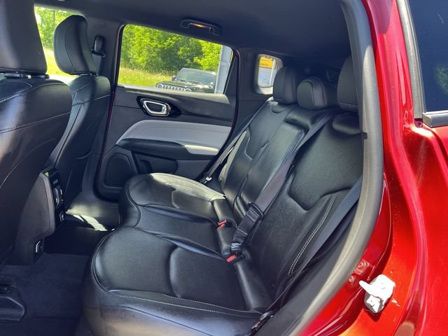 Used 2025 Jeep Compass Limited AWD/4WD image 25
