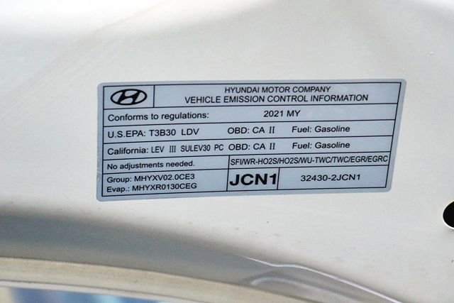 Used 2021 Hyundai Elantra SE w/ Cargo Package image 32