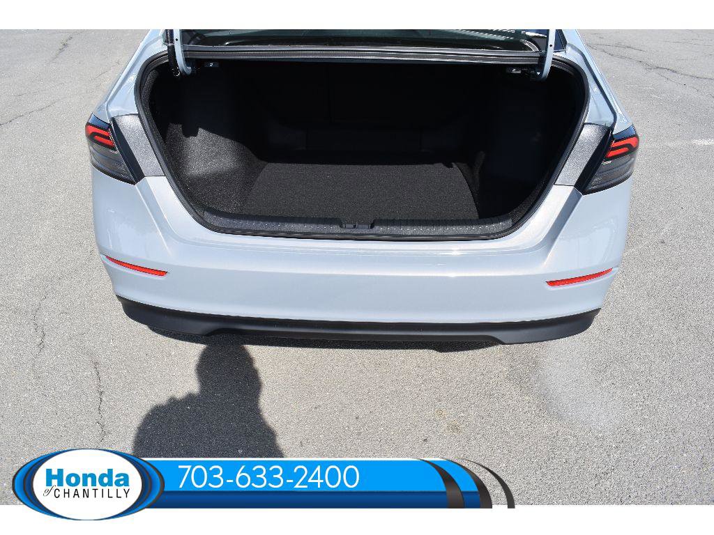 New 2026 Honda Accord Hybrid Sport-L image 32