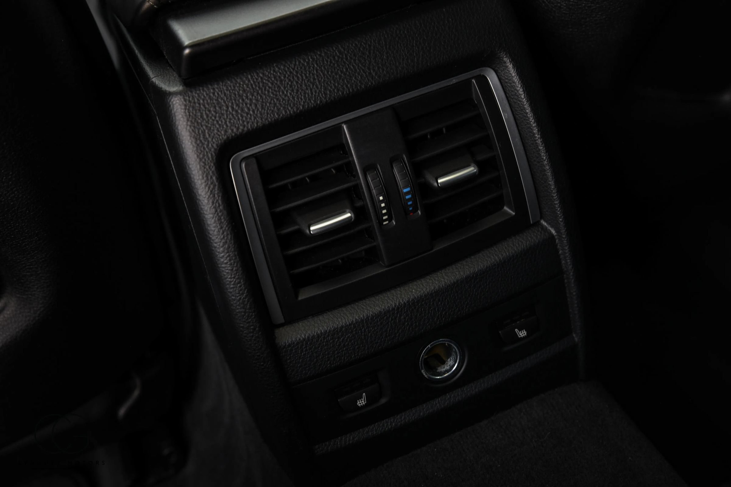 Used 2017 BMW M3 RWD image 29
