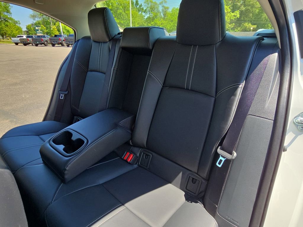 Used 2026 Toyota Corolla XLE FWD image 15