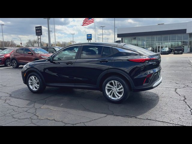 Certified 2025 Buick Envista Preferred w/ Convenience II Package FWD image 6