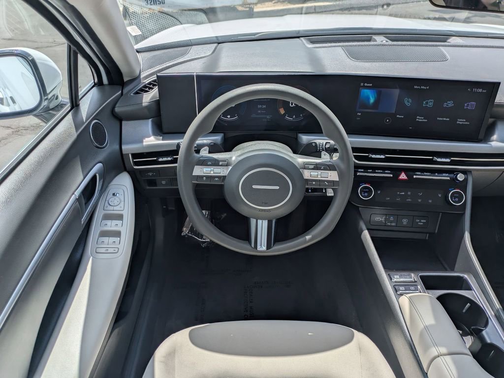 Used 2025 Hyundai Sonata SEL FWD image 28