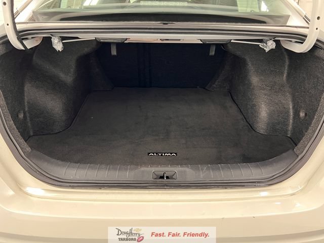 Used 2025 Nissan Altima 2.5 SV FWD image 35