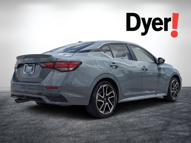 Used 2025 Nissan Sentra SR w/ SR Premium Package FWD image 3