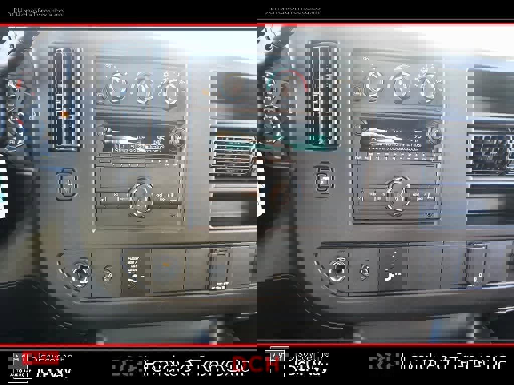 Used 2024 GMC Savana 2500 w/ Driver Convenience Package image 12