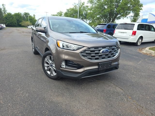 Used 2019 Ford Edge Titanium FWD image 1