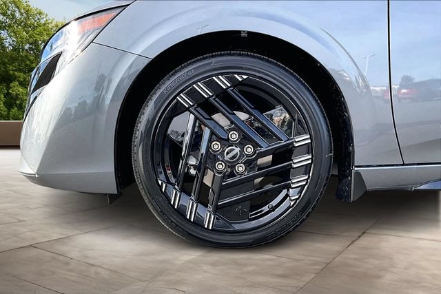 New 2026 Nissan Sentra SR w/ Floor Mat Package FWD image 12