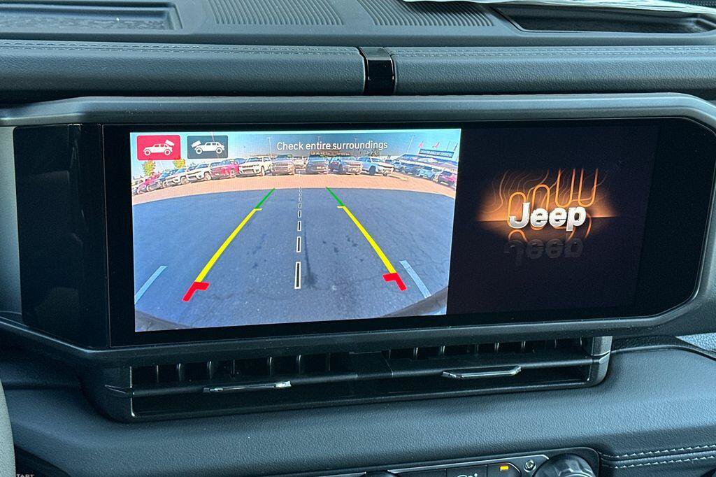 New 2026 Jeep Wrangler Unlimited Sahara AWD/4WD image 19