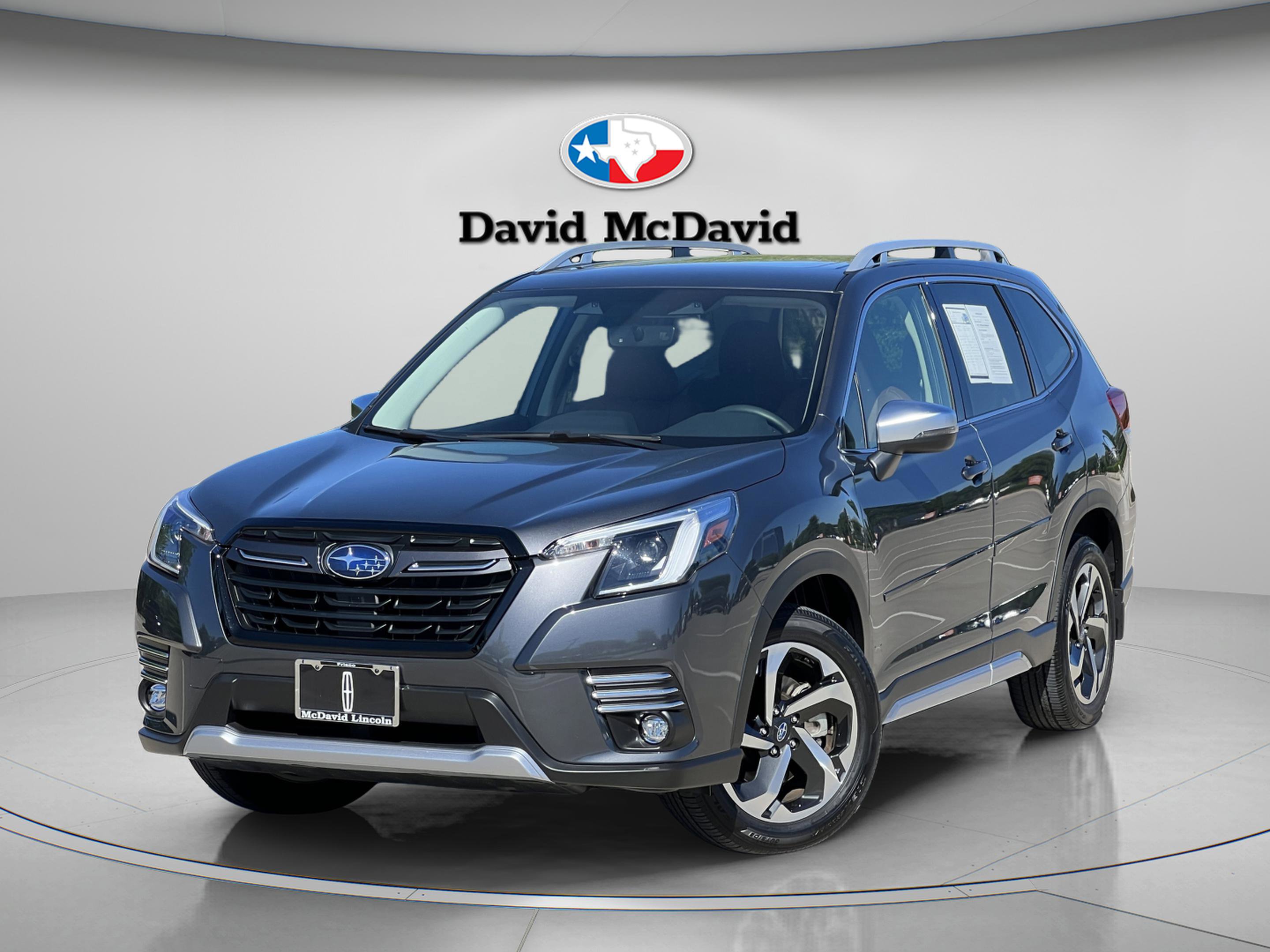 Used 2023 Subaru Forester Touring image 2