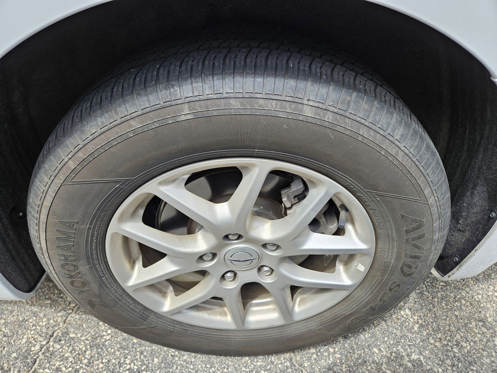 Used 2024 Chrysler Pacifica Touring-L FWD image 9