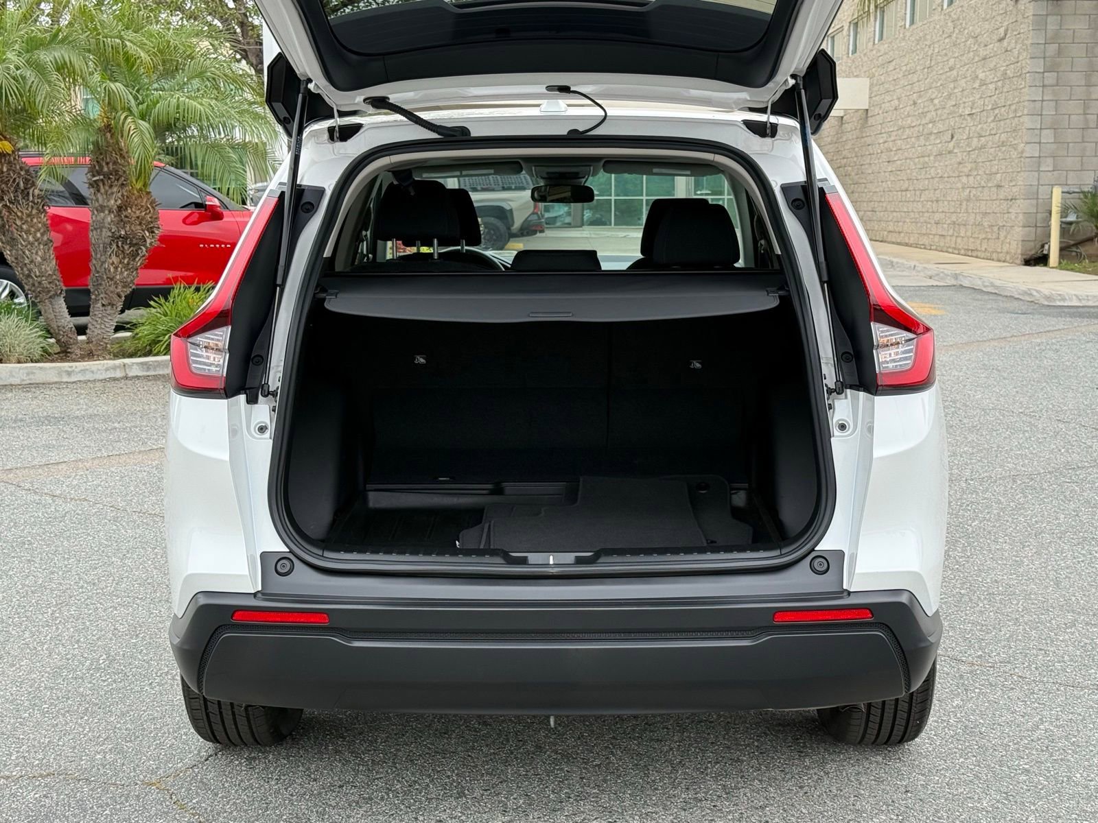 Used 2023 Honda CR-V EX image 14