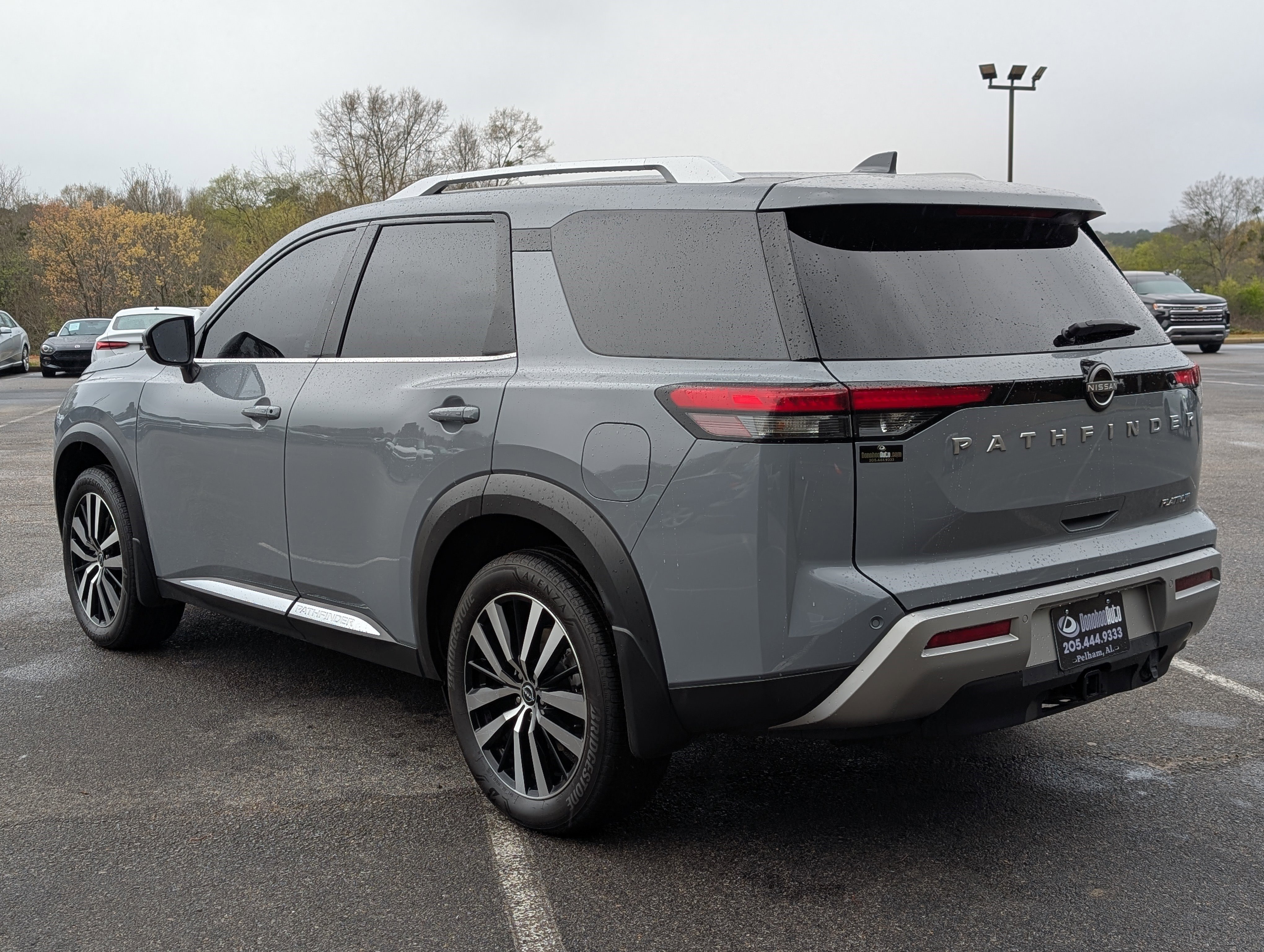 Used 2025 Nissan Pathfinder Platinum w/ Cargo Package image 7