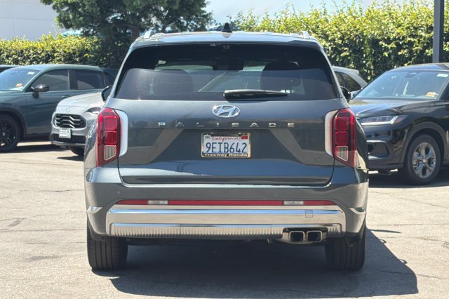 Used 2023 Hyundai Palisade Calligraphy w/ Cargo Package FWD image 5