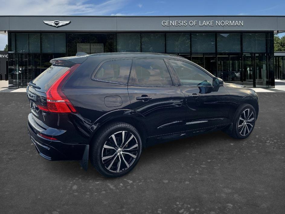 Used 2024 Volvo XC60 B5 Plus w/ Protection Package Premier image 5