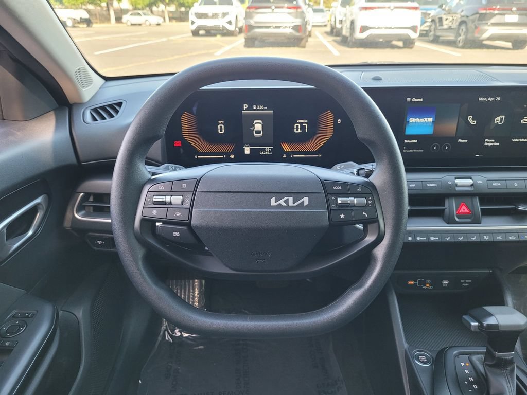 Used 2025 Kia K4 FWD image 17