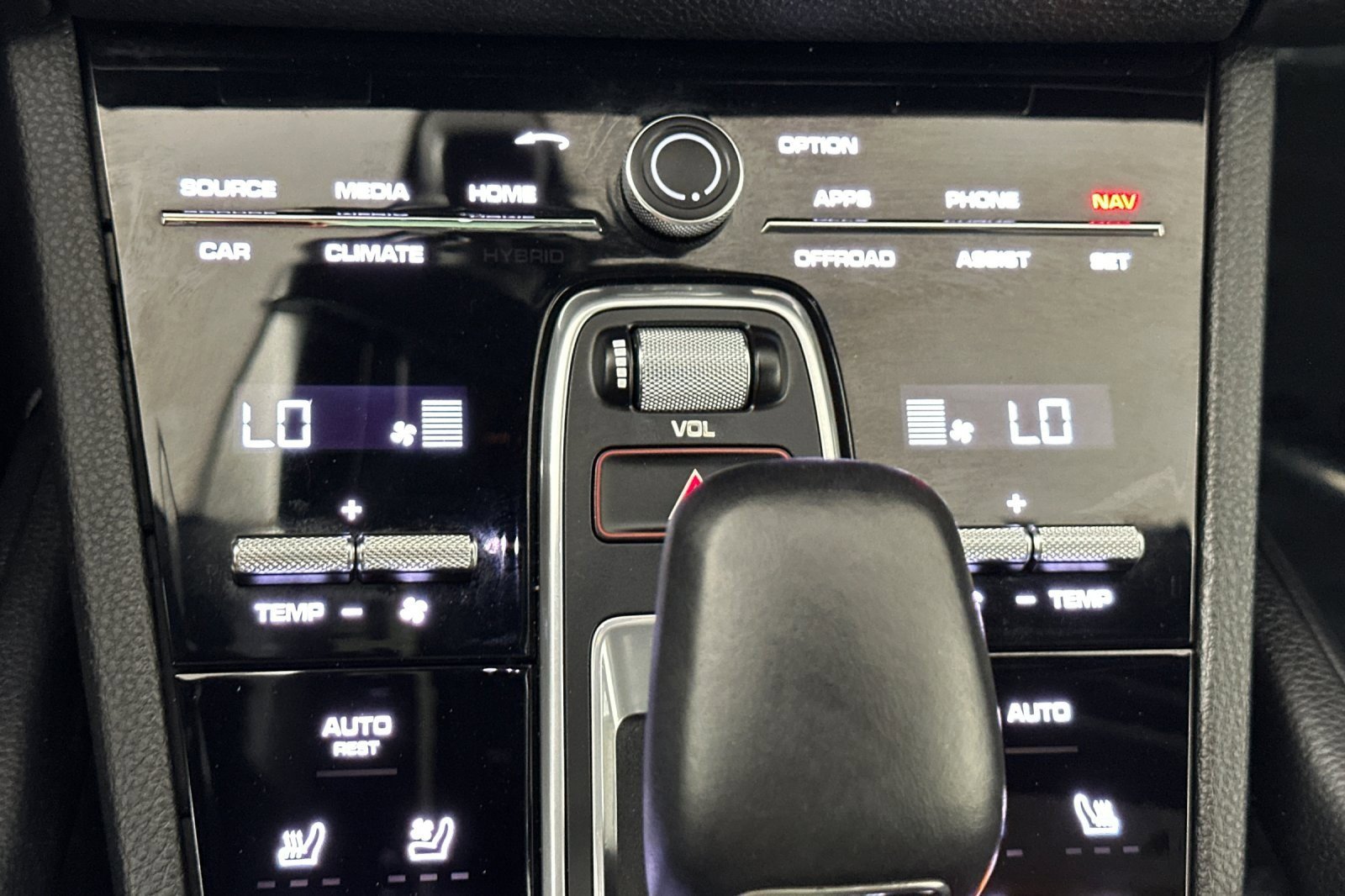 Used 2023 Porsche Cayenne S image 20