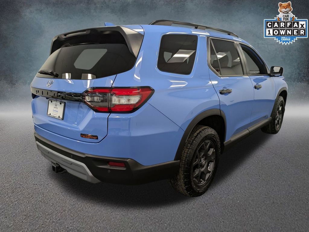 Certified 2025 Honda Pilot TrailSport image 4