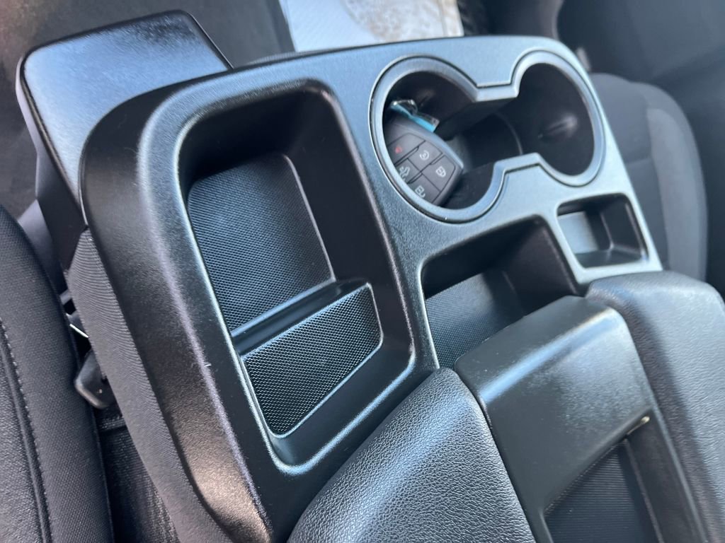 Used 2025 Chevrolet Silverado 1500 Custom w/ Turbomax Blackout Package image 17