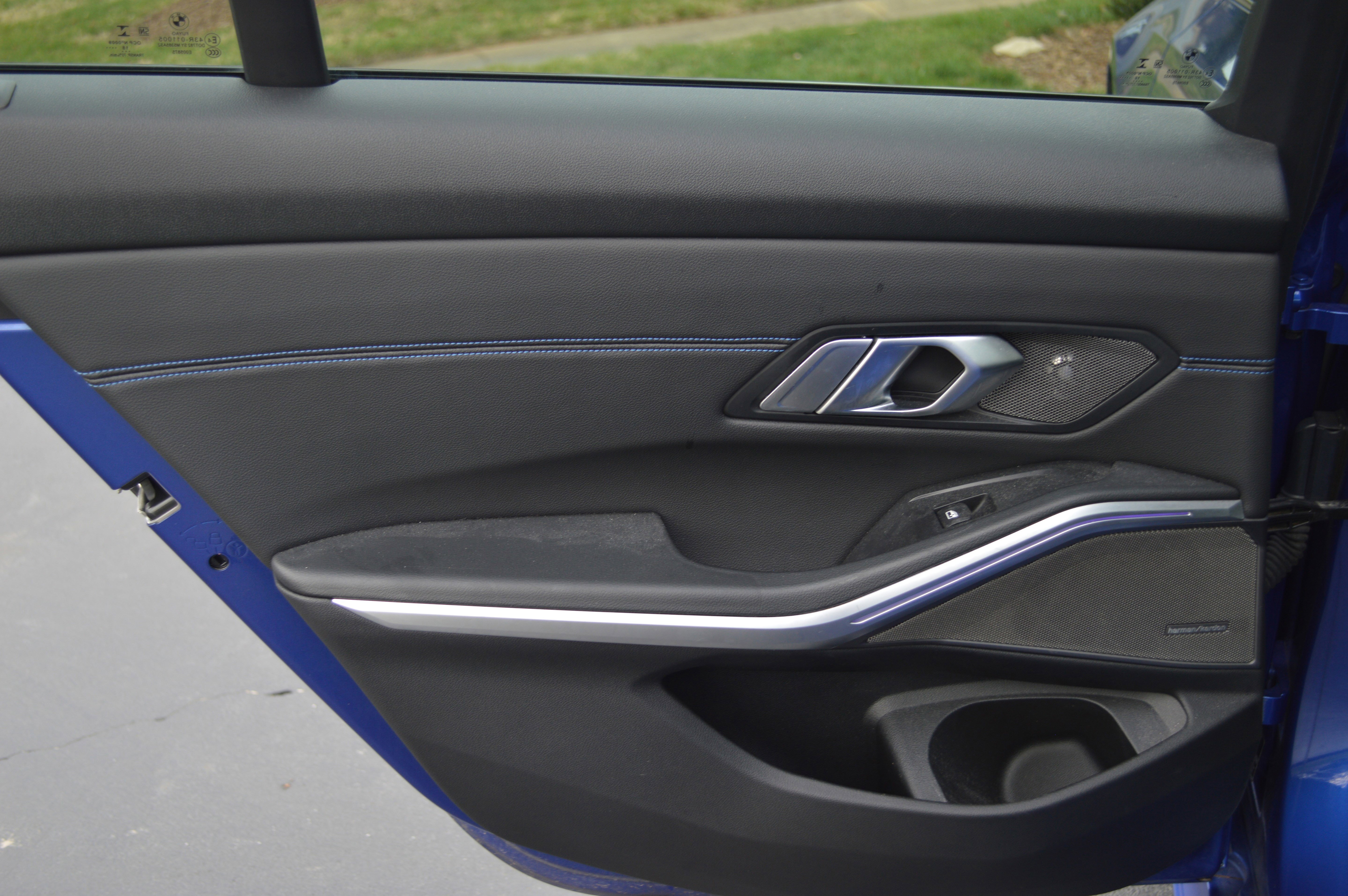 Used 2019 BMW 330i Sedan w/ M Sport Package image 27