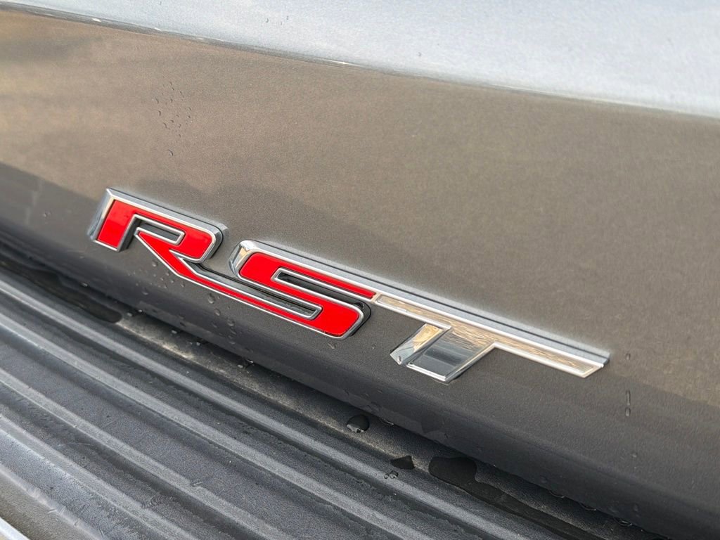 Used 2021 Chevrolet Suburban RST image 9