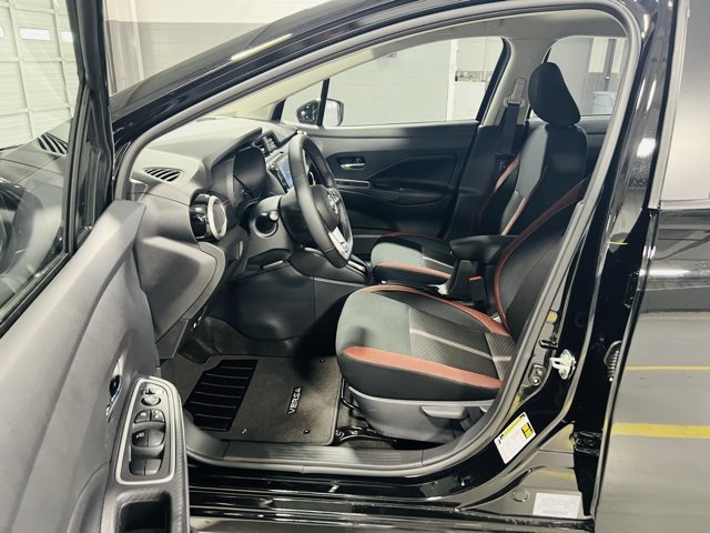 New 2025 Nissan Versa SR w/ Trunk Package image 18
