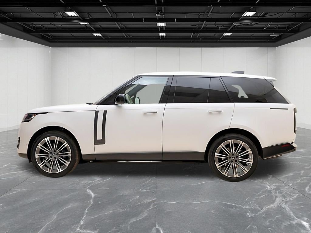 Used 2025 Land Rover Range Rover Autobiography image 2