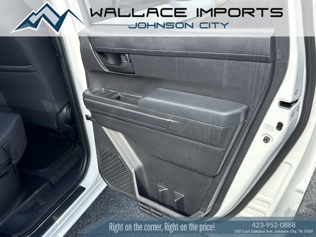 Used 2024 Toyota Tacoma SR RWD image 36