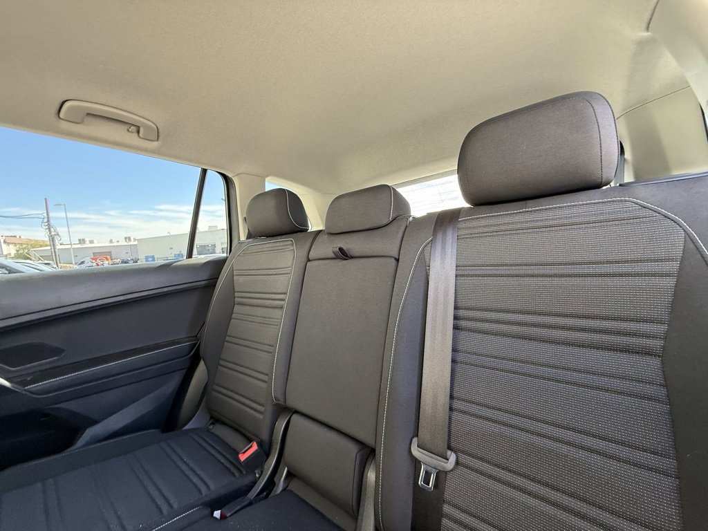 Used 2022 Volkswagen Tiguan S image 8