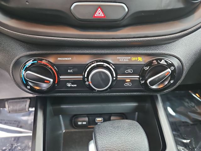 Used 2023 Kia Soul LX image 17