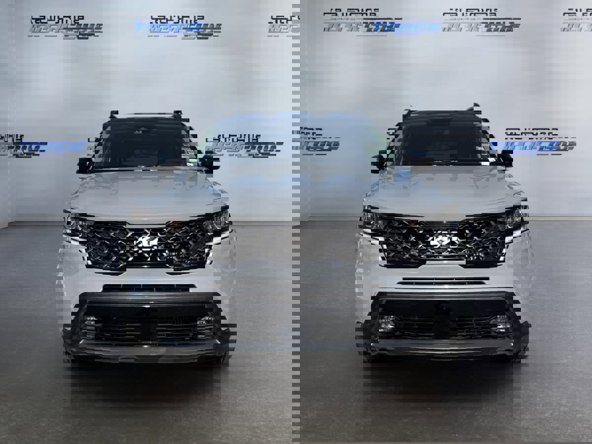 Used 2023 Kia Sorento X-Line EX image 2