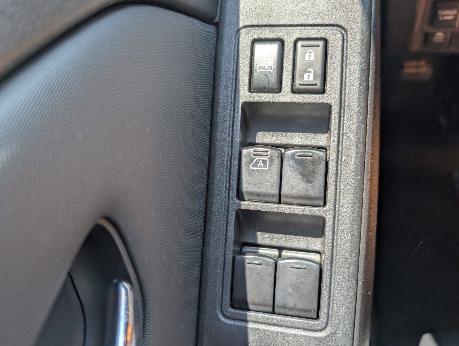 Certified 2023 Nissan Frontier SV w/ SV Convenience Package AWD/4WD image 35