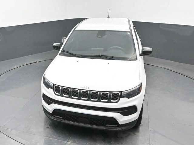 Used 2025 Jeep Compass Sport image 31