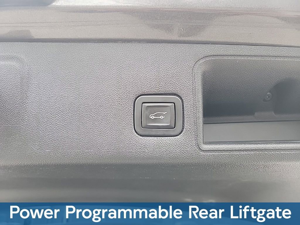 Used 2019 GMC Terrain SLE w/ Driver Convenience Package image 11