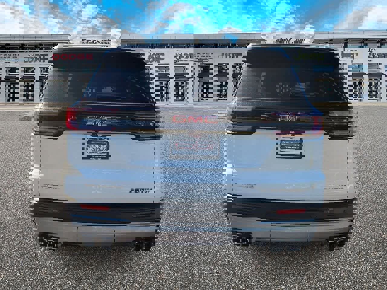 Used 2025 GMC Acadia Elevation image 7