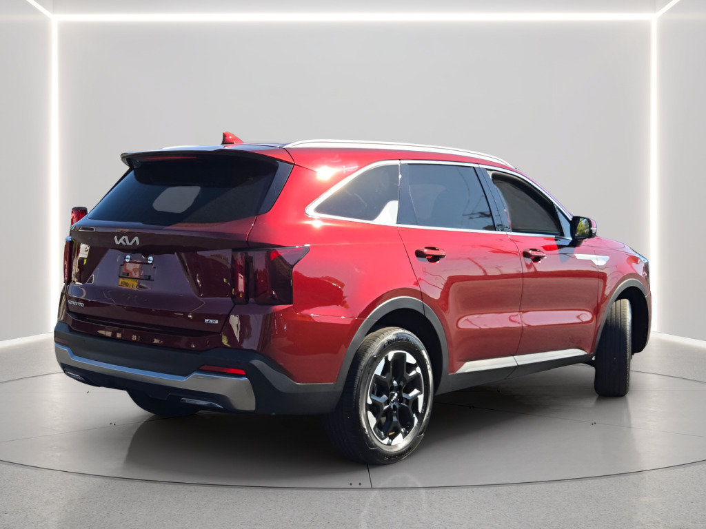 Used 2025 Kia Sorento S AWD/4WD image 13