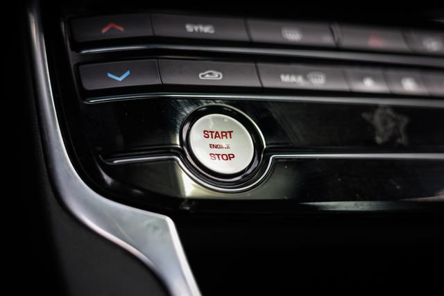 Used 2018 Jaguar XF S AWD/4WD image 28