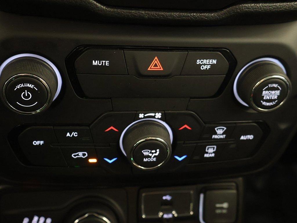 Used 2020 Jeep Renegade Limited w/ Trailer Tow Group image 45