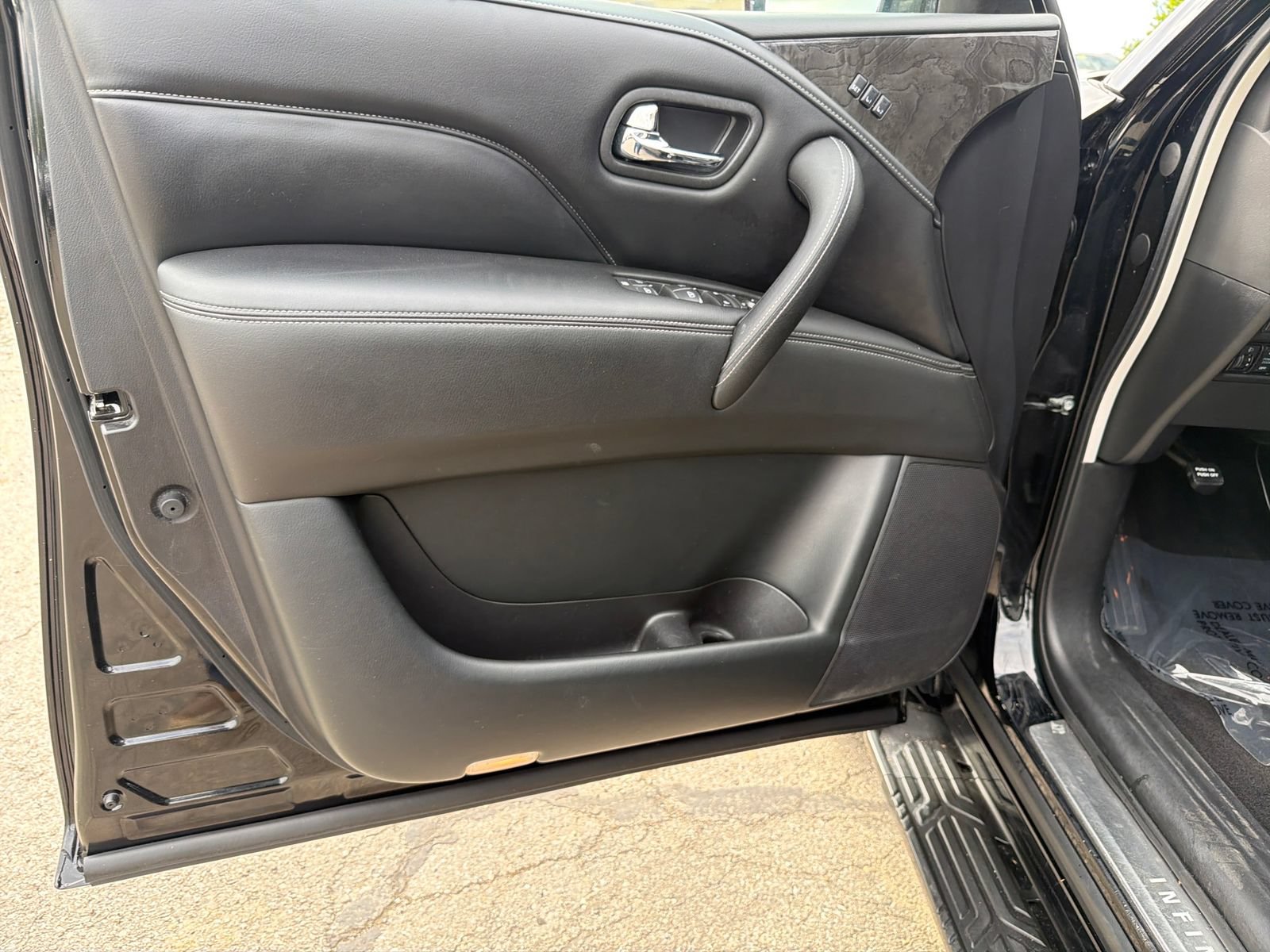 Used 2020 INFINITI QX80 Luxe w/ Proassist Package AWD/4WD image 12