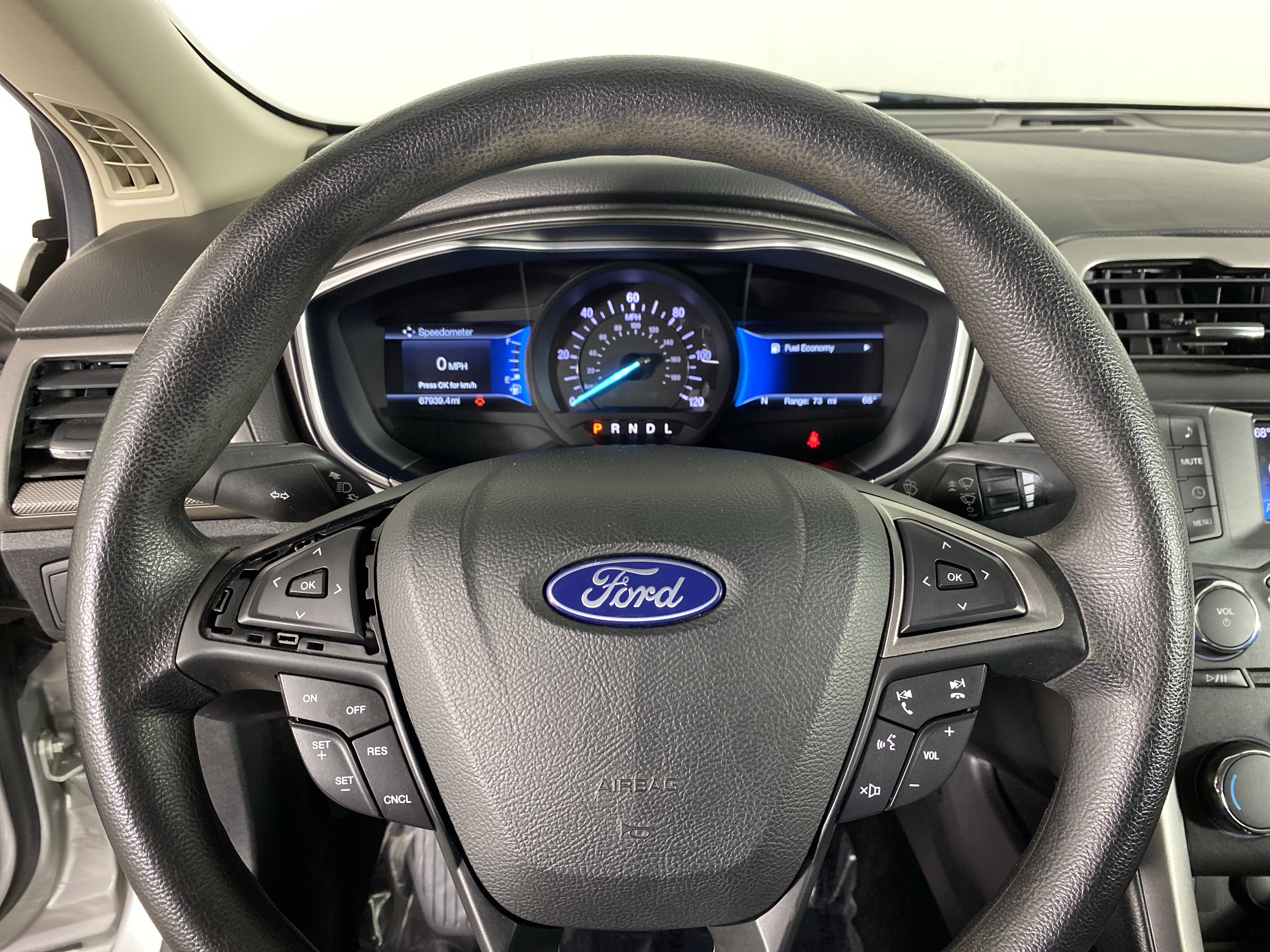 Used 2018 Ford Fusion S FWD image 18