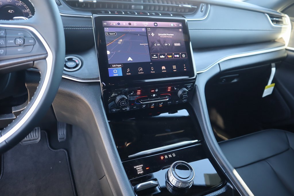 New 2025 Jeep Grand Cherokee Limited image 5