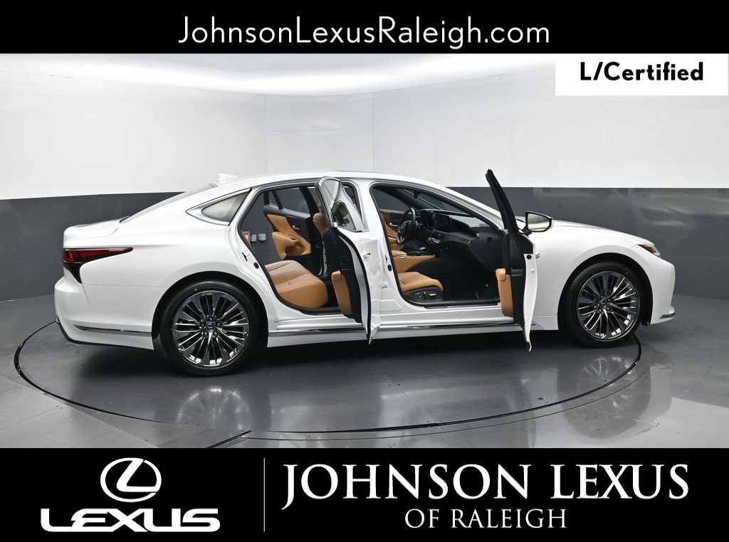 Certified 2021 Lexus LS 500 w/ Accessory Package (Z2) RWD image 33